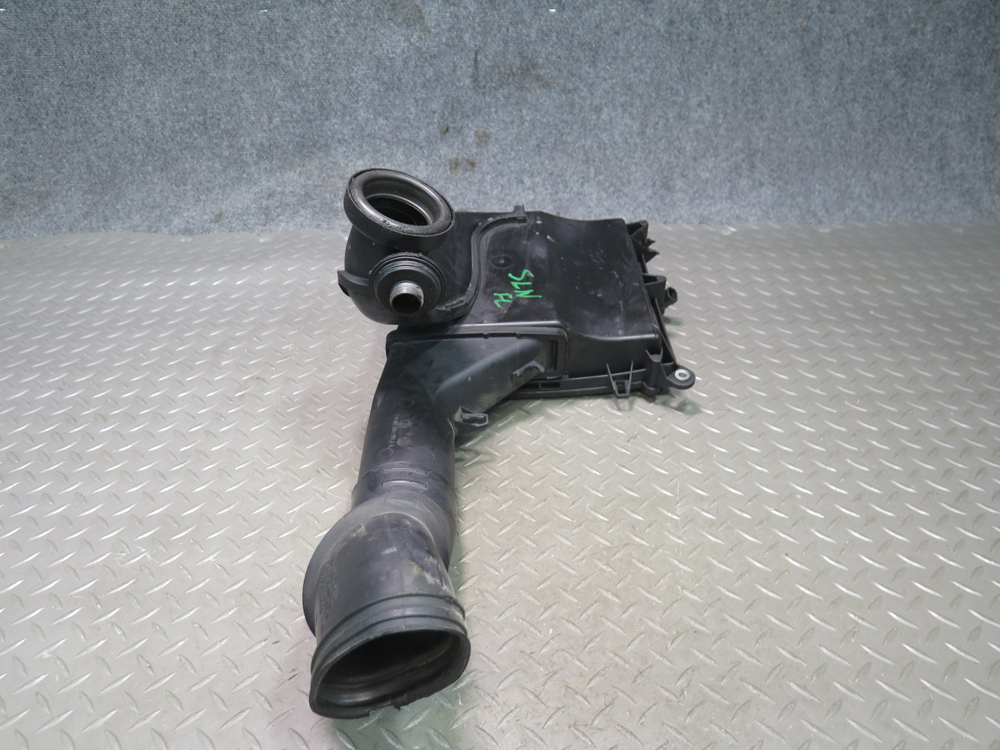 03-08 Mercedes R230 SL600 Left Air Intake Cleaner Filter Box w Duct & Sensor