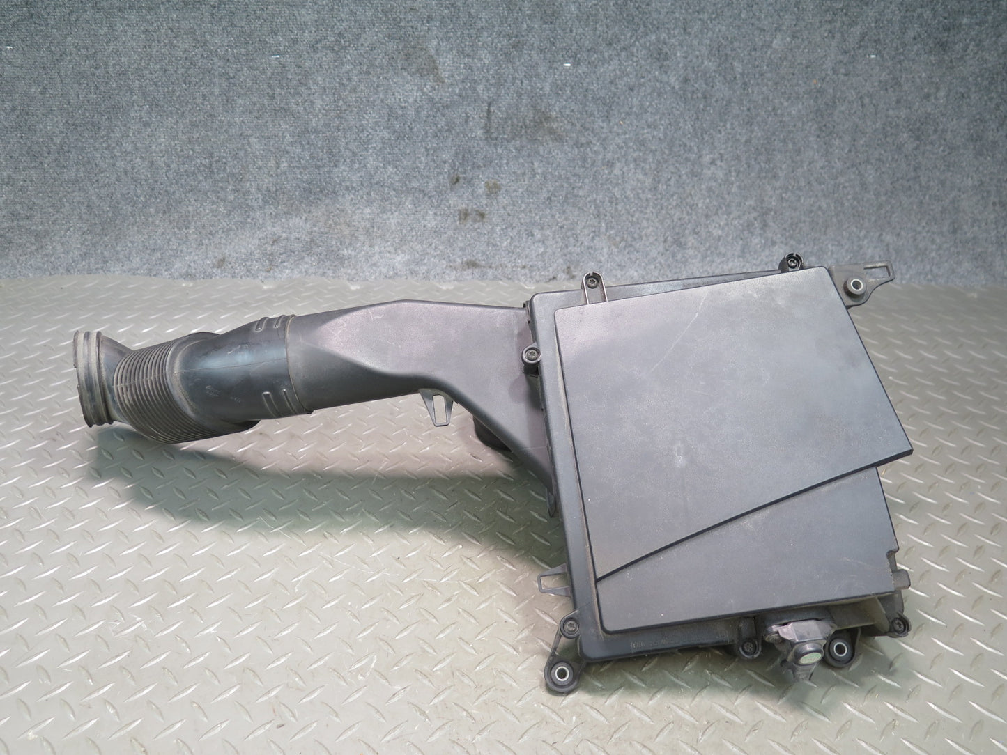03-08 Mercedes R230 SL600 Right Air Intake Cleaner Filter Box w Duct & Sensor