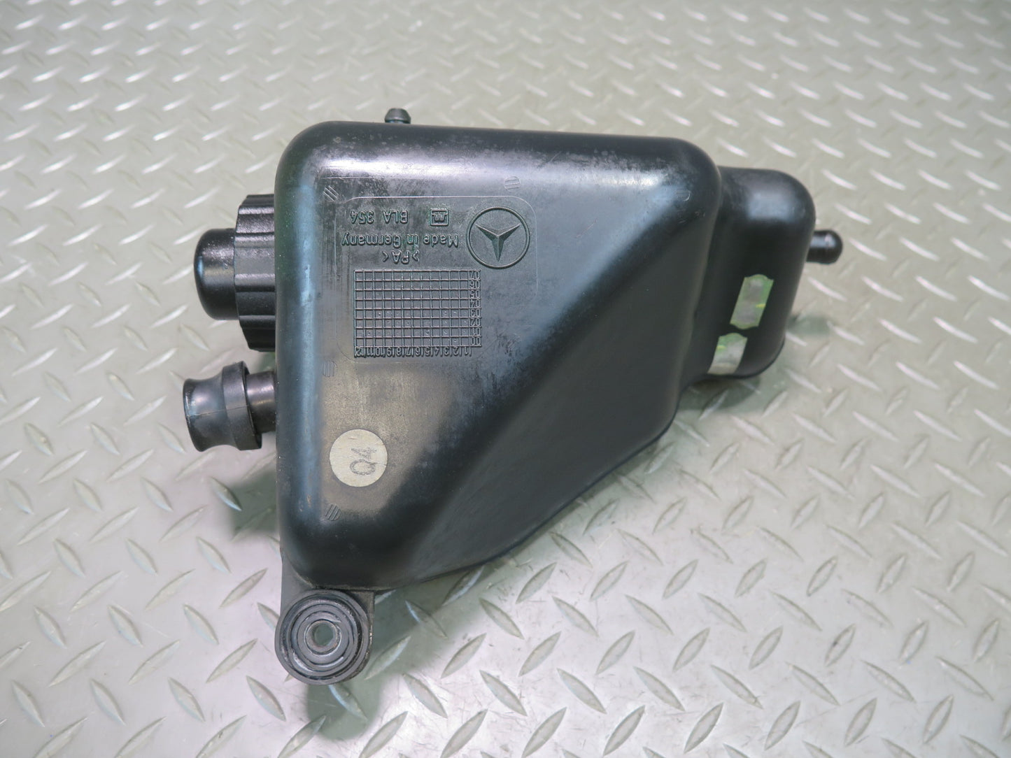 03-08 Mercedes R230 ABC Hydraulic Suspension Fluid Reservoir Tank OEM