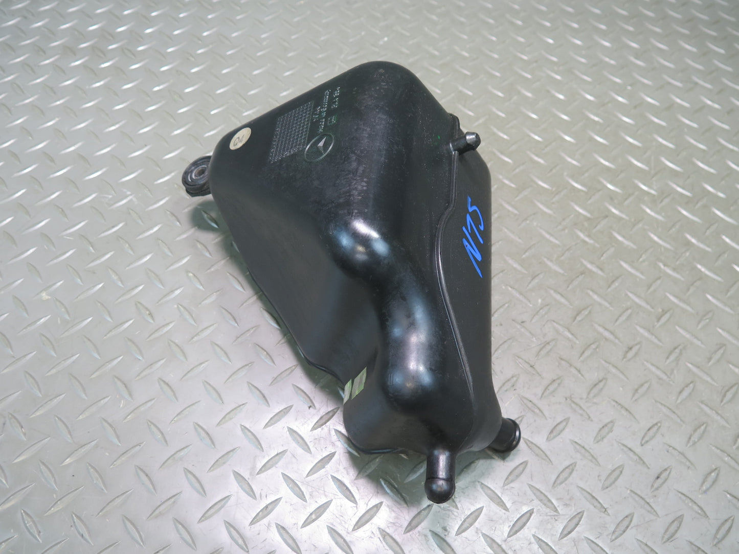 03-08 Mercedes R230 ABC Hydraulic Suspension Fluid Reservoir Tank OEM