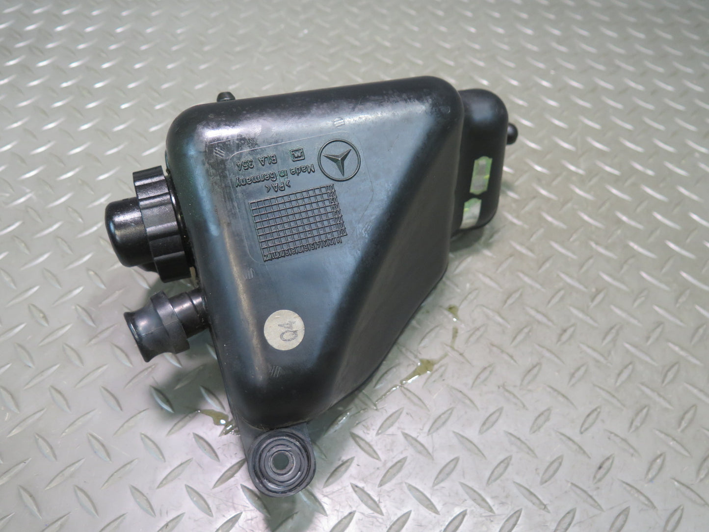 03-08 Mercedes R230 ABC Hydraulic Suspension Fluid Reservoir Tank OEM