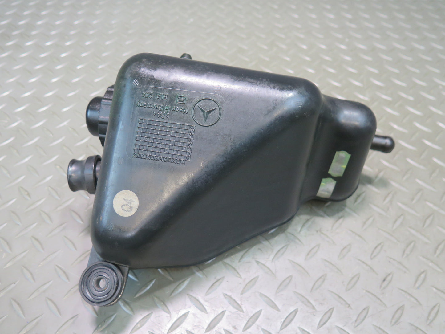 03-08 Mercedes R230 ABC Hydraulic Suspension Fluid Reservoir Tank OEM