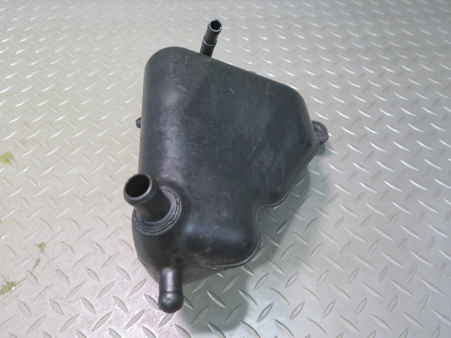 03-08 Mercedes R230 ABC Hydraulic Suspension Fluid Reservoir Tank OEM