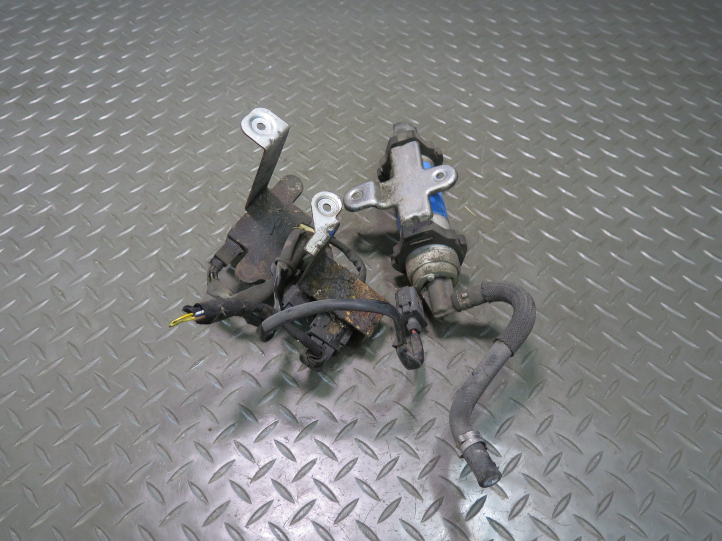 03-08 Mercedes R230 SL600 Fuel Pump w Control Module OEM