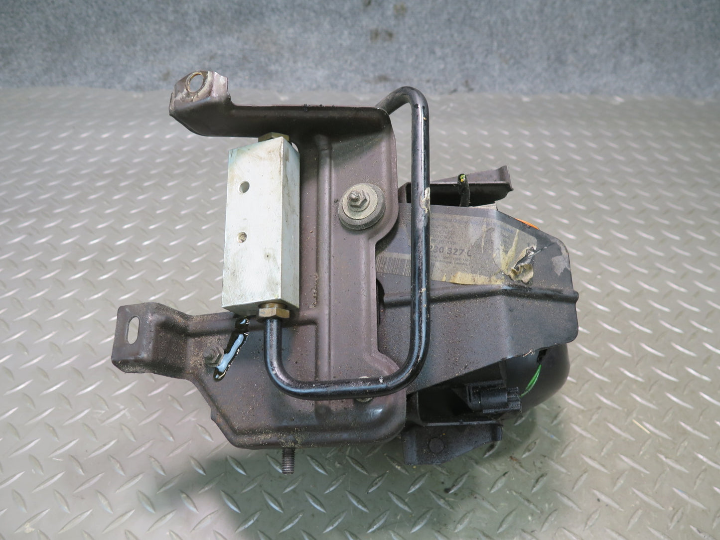 03-06 Mercedes R230 SL Front ABC Hydraulic Suspension Valve Block Pump OEM