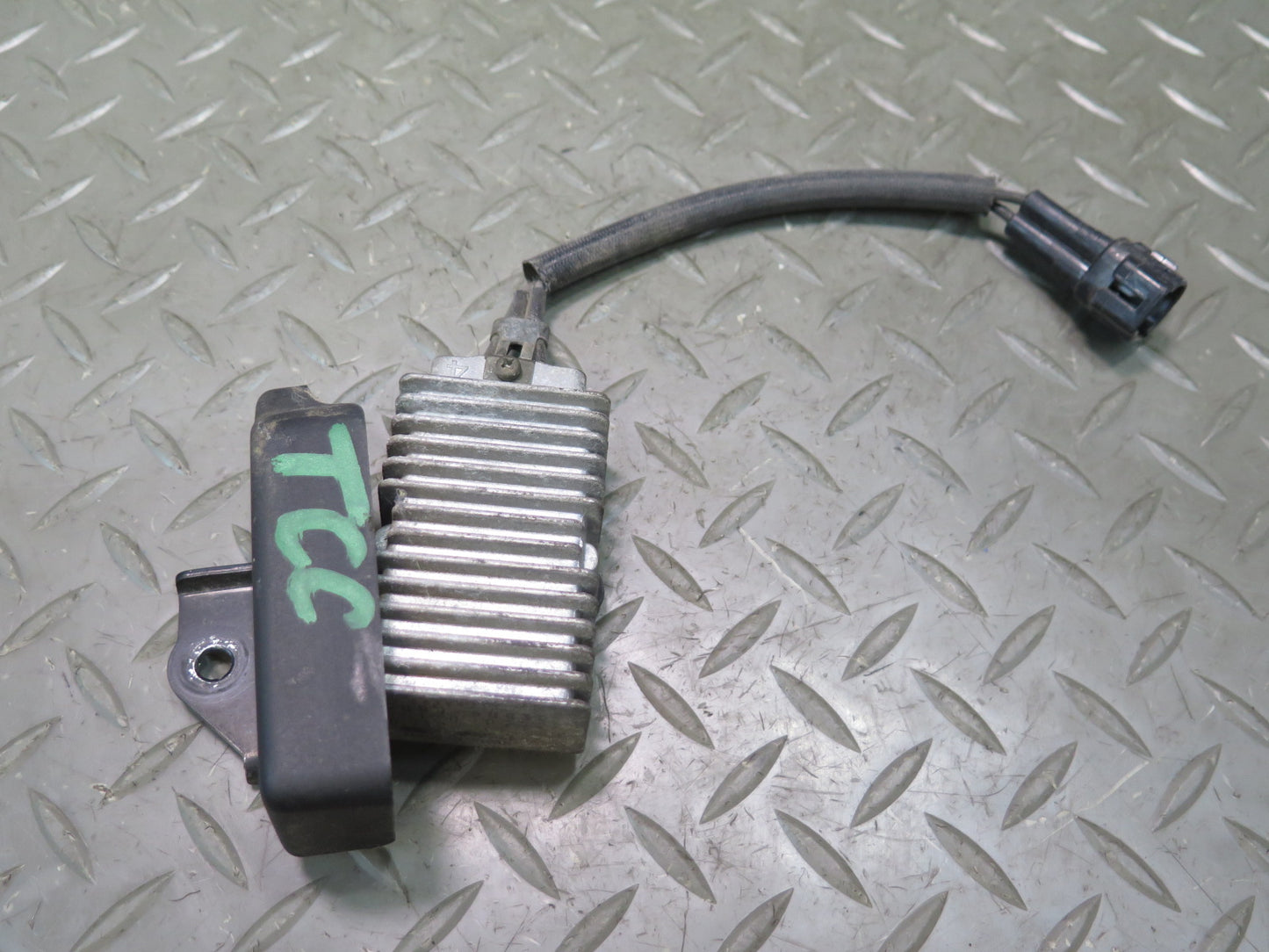 95-00 Toyota Celsior Lexus LS400 UCF20 Fuel Pump Resistor Module 23080-50030 OEM