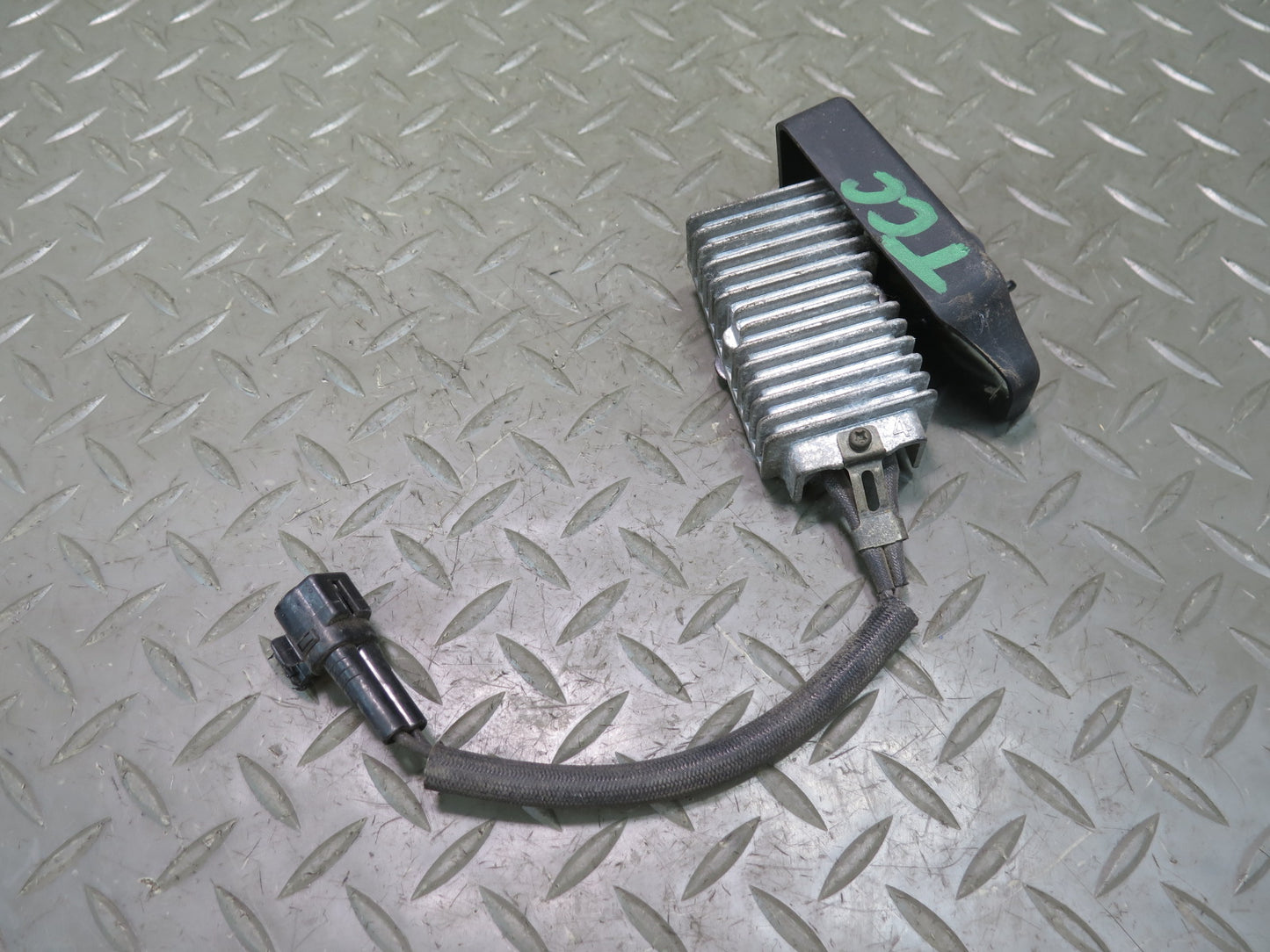 95-00 Toyota Celsior Lexus LS400 UCF20 Fuel Pump Resistor Module 23080-50030 OEM
