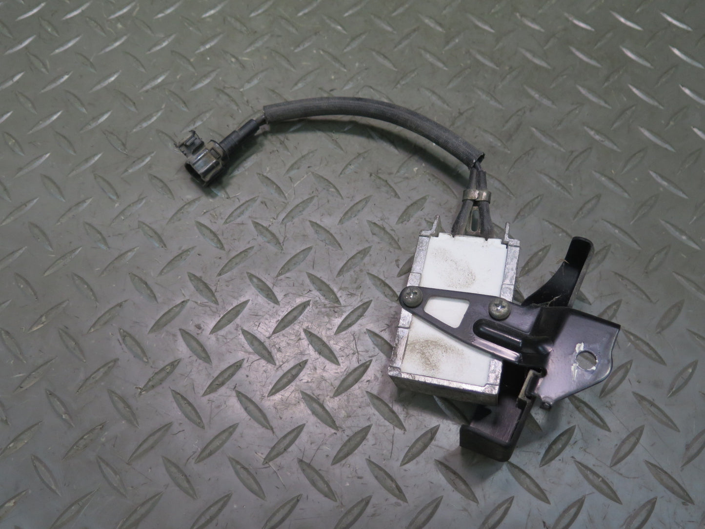 95-00 Toyota Celsior Lexus LS400 UCF20 Fuel Pump Resistor Module 23080-50030 OEM