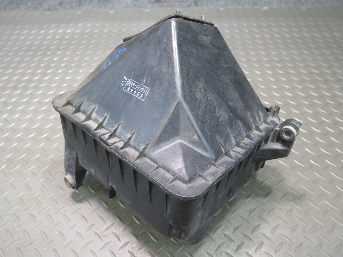 92-95 Lexus UZZ30L SC300 SC400 Air Intake Cleaner Filter Box 114000-6480 OEM