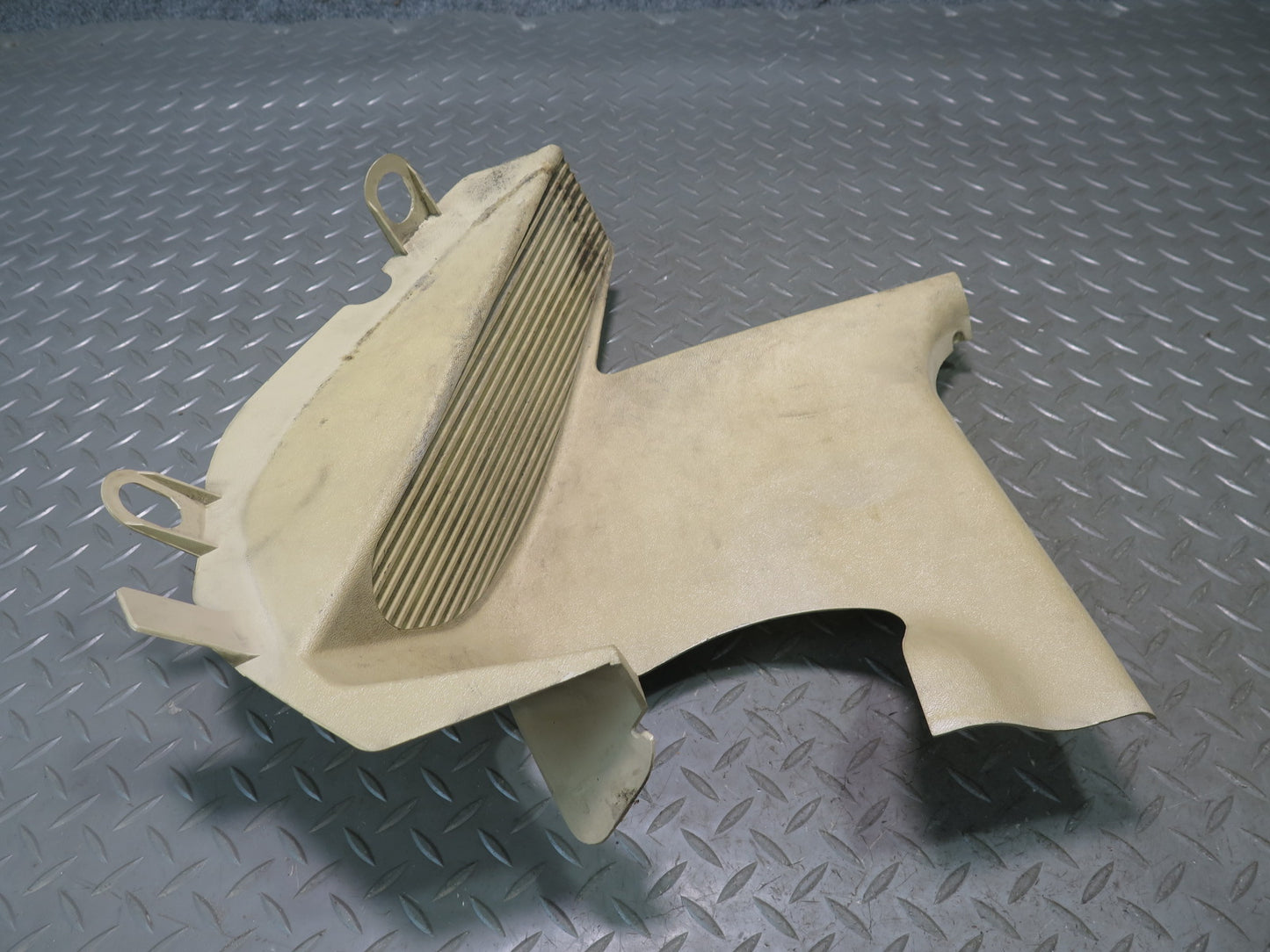90-95 Mercedes W124 300D Left Footrest & Right Kick Trim Panel Set Beige OEM