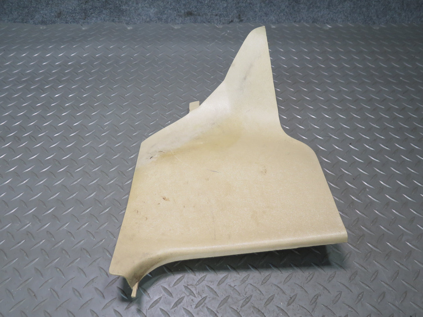 90-95 Mercedes W124 300D Left Footrest & Right Kick Trim Panel Set Beige OEM