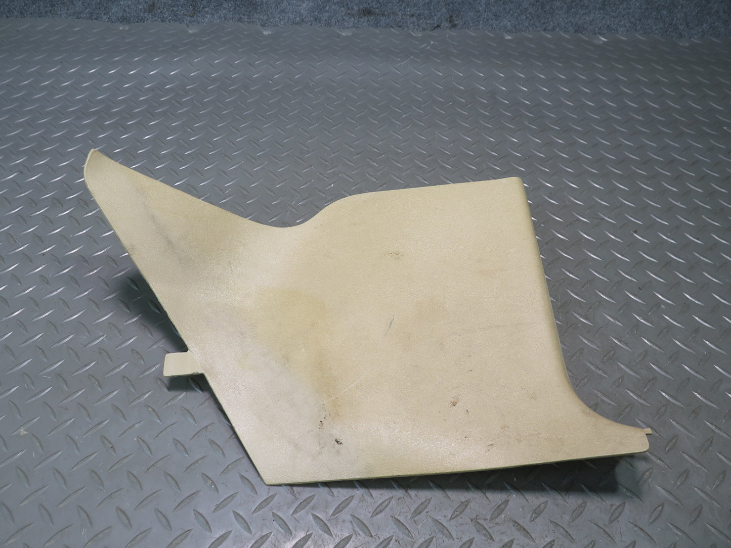 90-95 Mercedes W124 300D Left Footrest & Right Kick Trim Panel Set Beige OEM