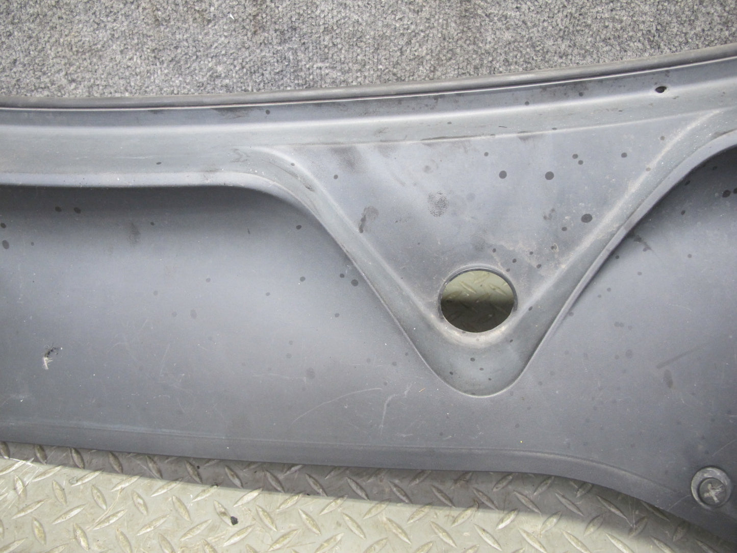 2010-2016 Porsche Panamera 970 Front Windshield Cowl Vent Trim Panel 97055556302