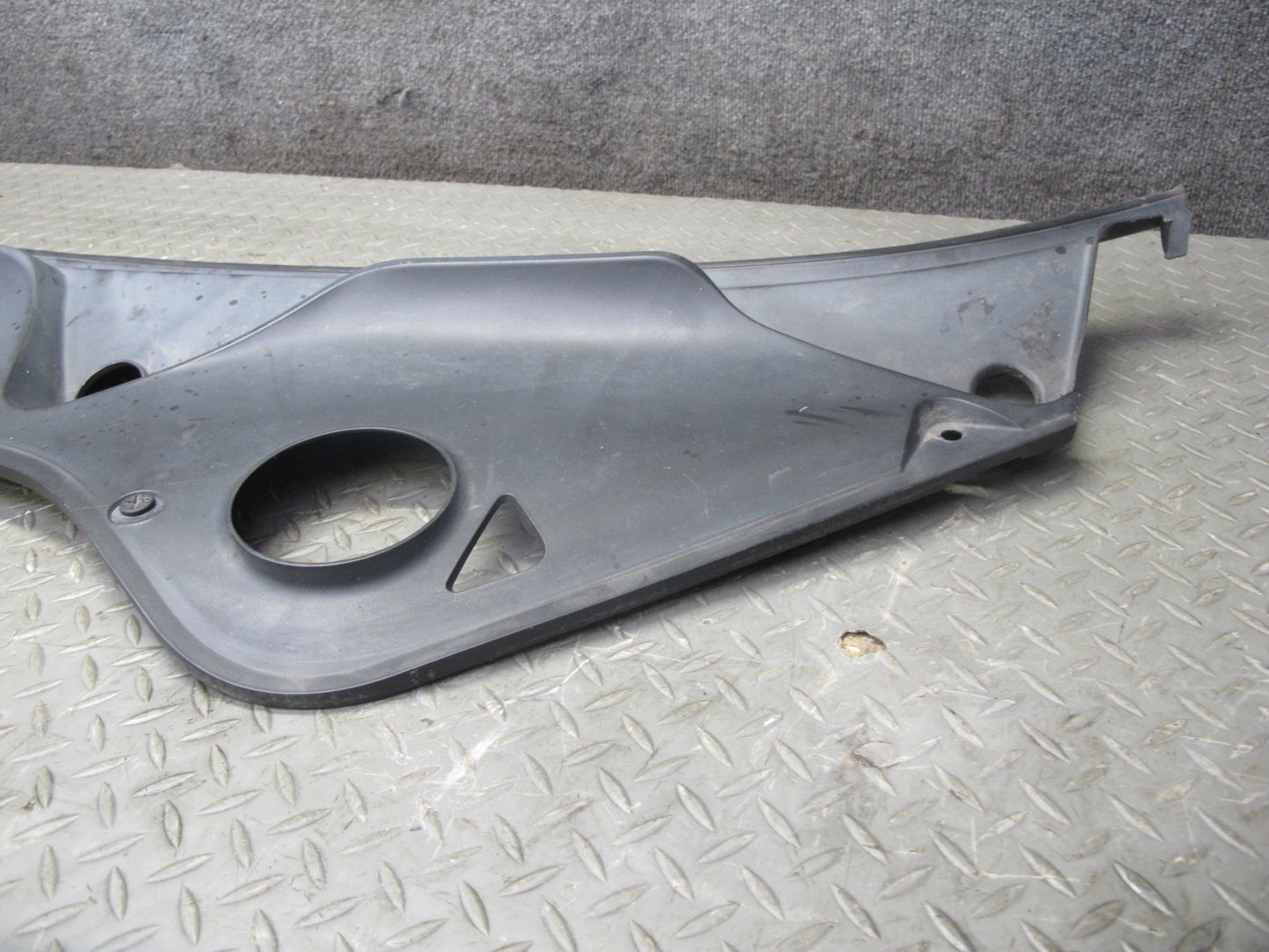 2010-2016 Porsche Panamera 970 Front Windshield Cowl Vent Trim Panel 97055556302