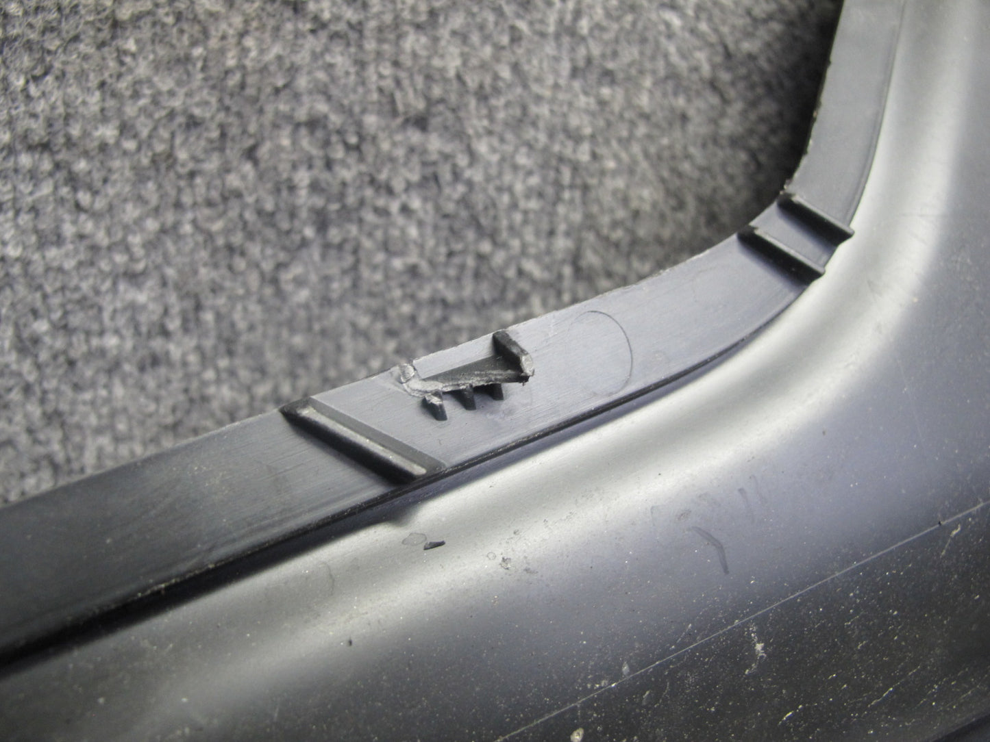 2010-2016 Porsche Panamera 970 Front Windshield Cowl Vent Trim Panel 97055556302