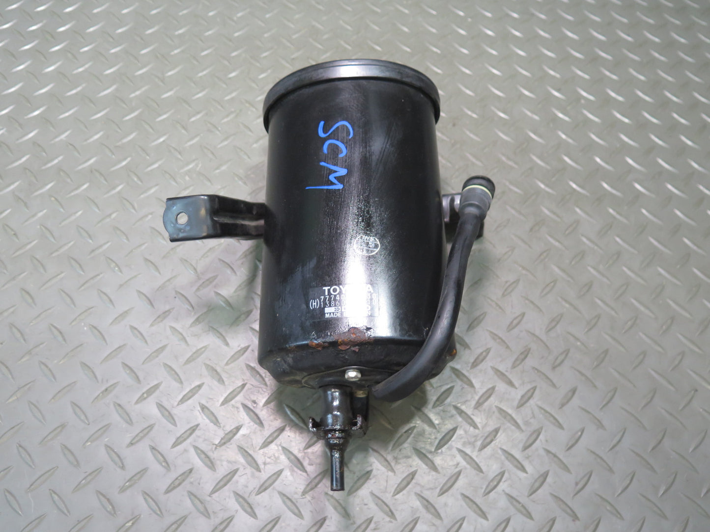 92-93 Lexus UZZ30L SC300 SC400 Fuel Evap Vapor Canister 77740-24030 OEM