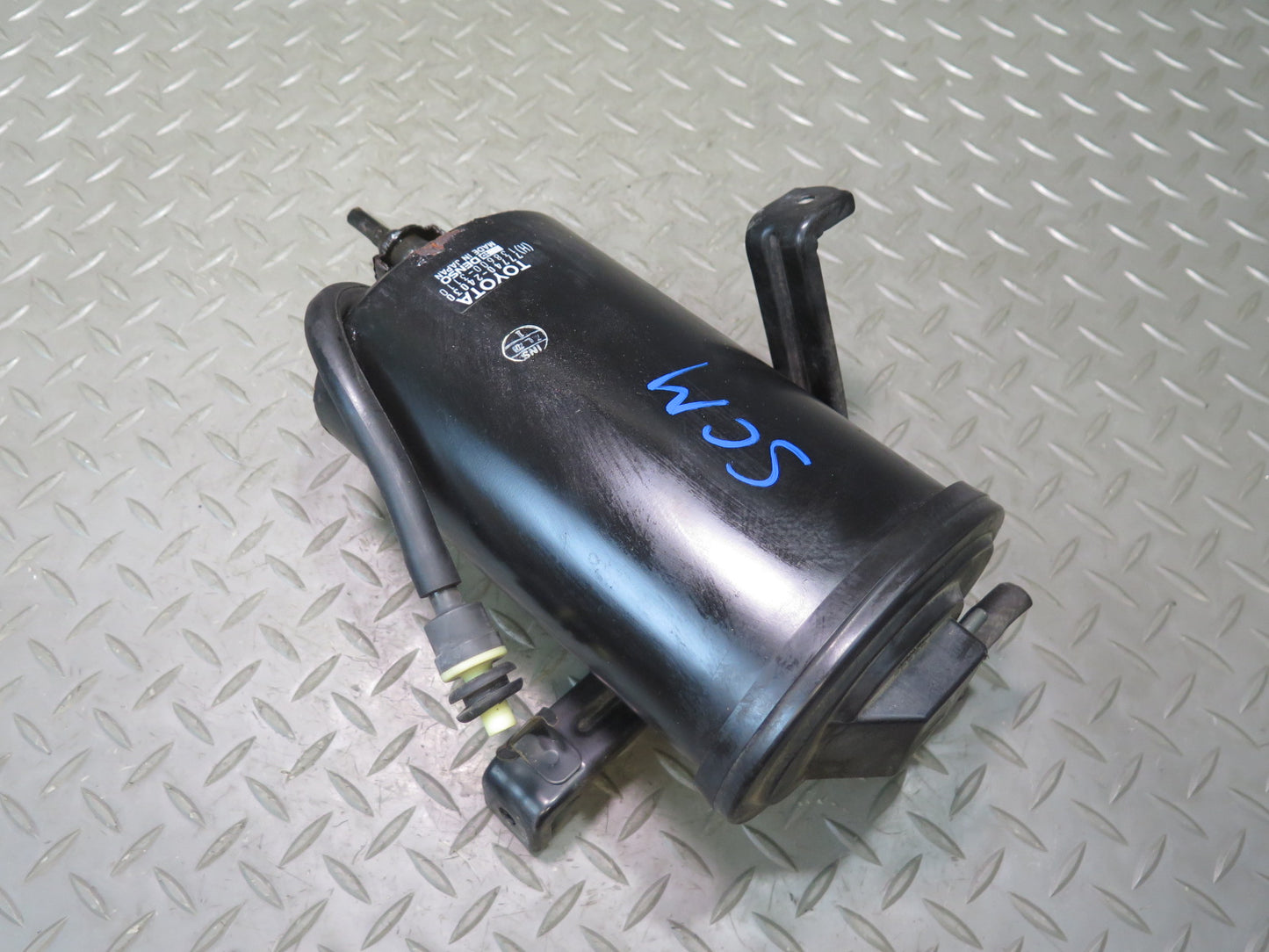 92-93 Lexus UZZ30L SC300 SC400 Fuel Evap Vapor Canister 77740-24030 OEM