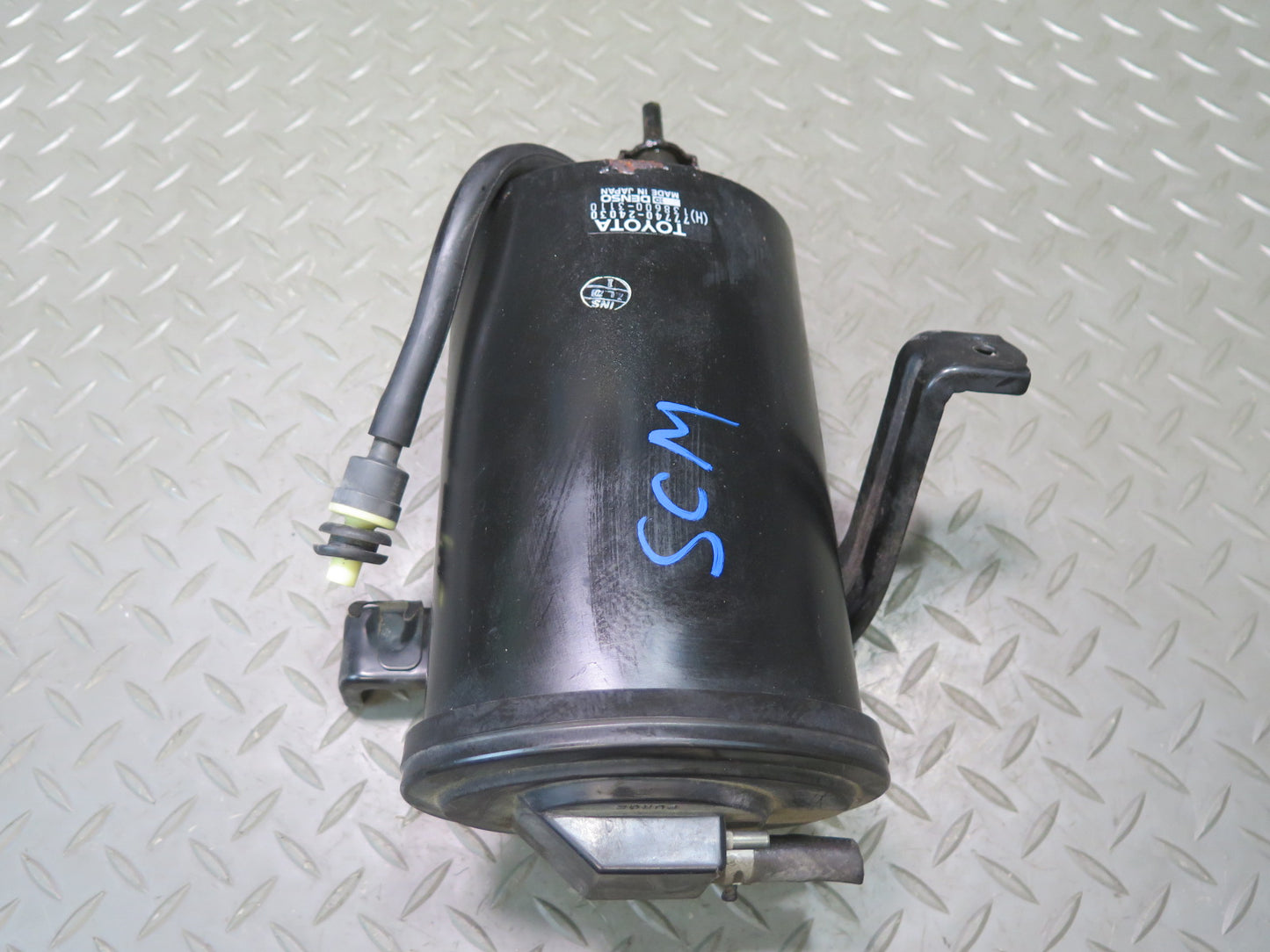 92-93 Lexus UZZ30L SC300 SC400 Fuel Evap Vapor Canister 77740-24030 OEM