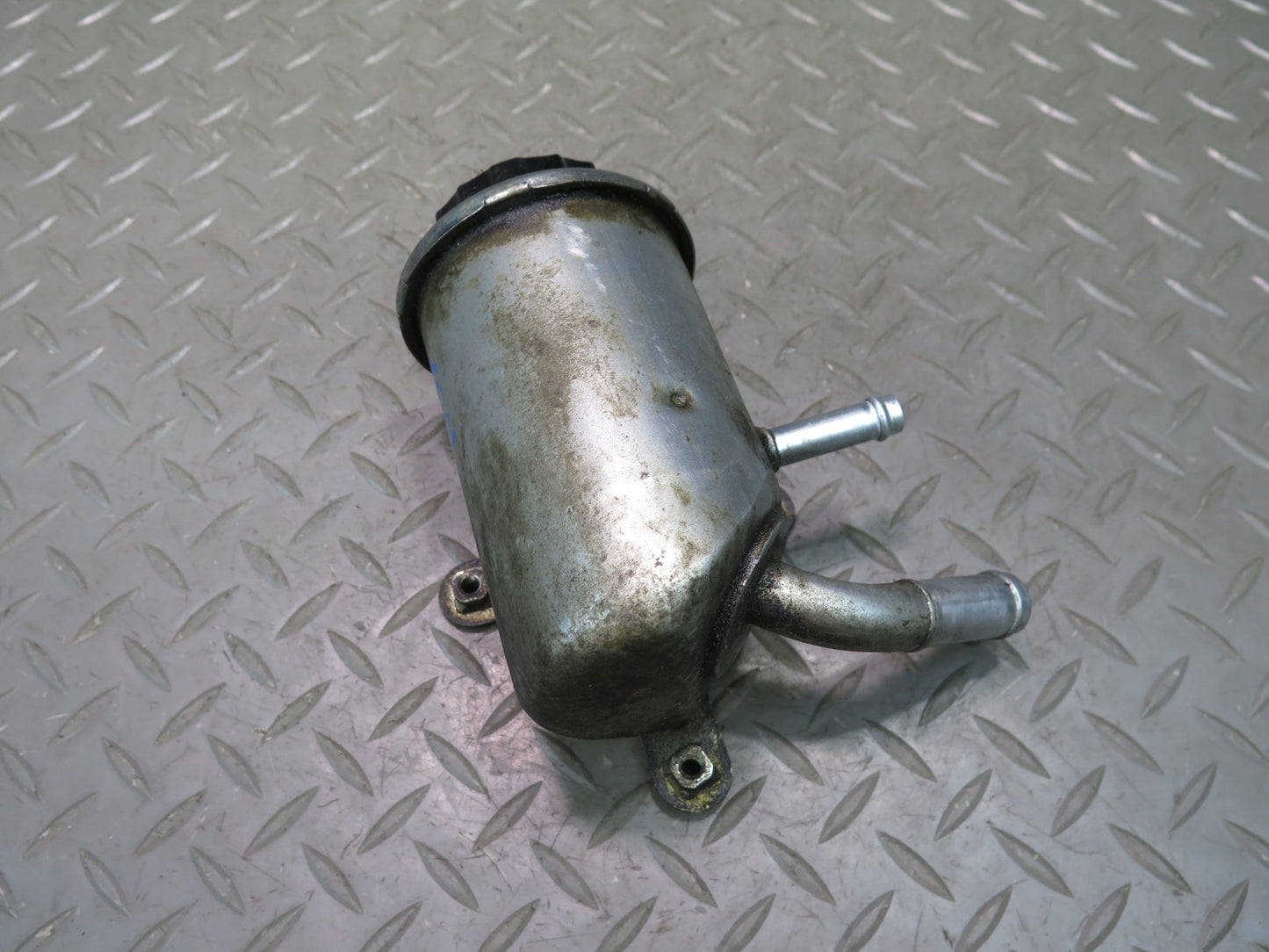 92-97 Lexus UZZ30L SC400 Power Steering Fluid Reservoir Bottle w Cap OEM