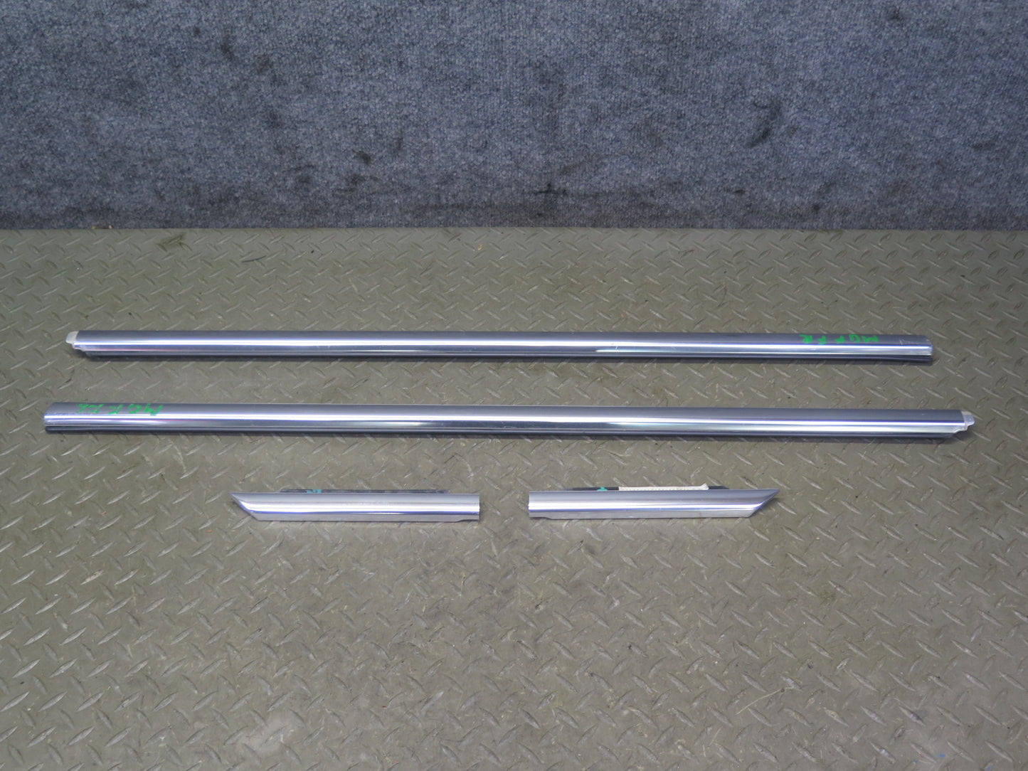 14-20 Maserati Ghibli M157 Front Left & Right Side Door Window Belt Molding Set