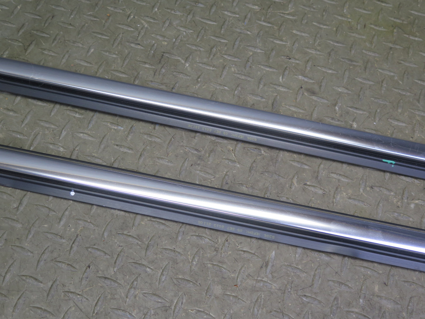 14-20 Maserati Ghibli M157 Front Left & Right Side Door Window Belt Molding Set
