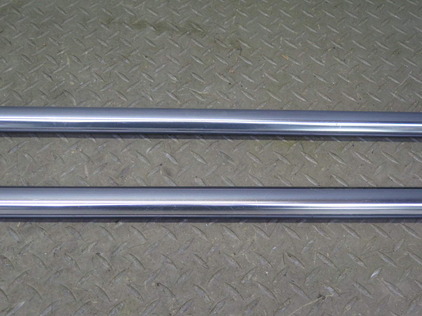 14-20 Maserati Ghibli M157 Front Left & Right Side Door Window Belt Molding Set