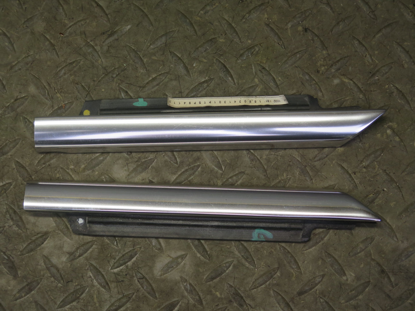 14-20 Maserati Ghibli M157 Front Left & Right Side Door Window Belt Molding Set