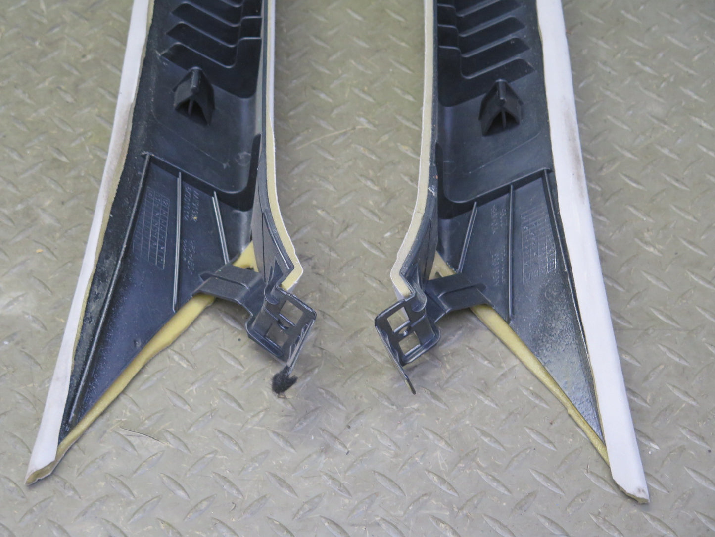 2014-2020 Maserati Ghibli M157 Front Left & Right Side A Pillar Trim Cover Set