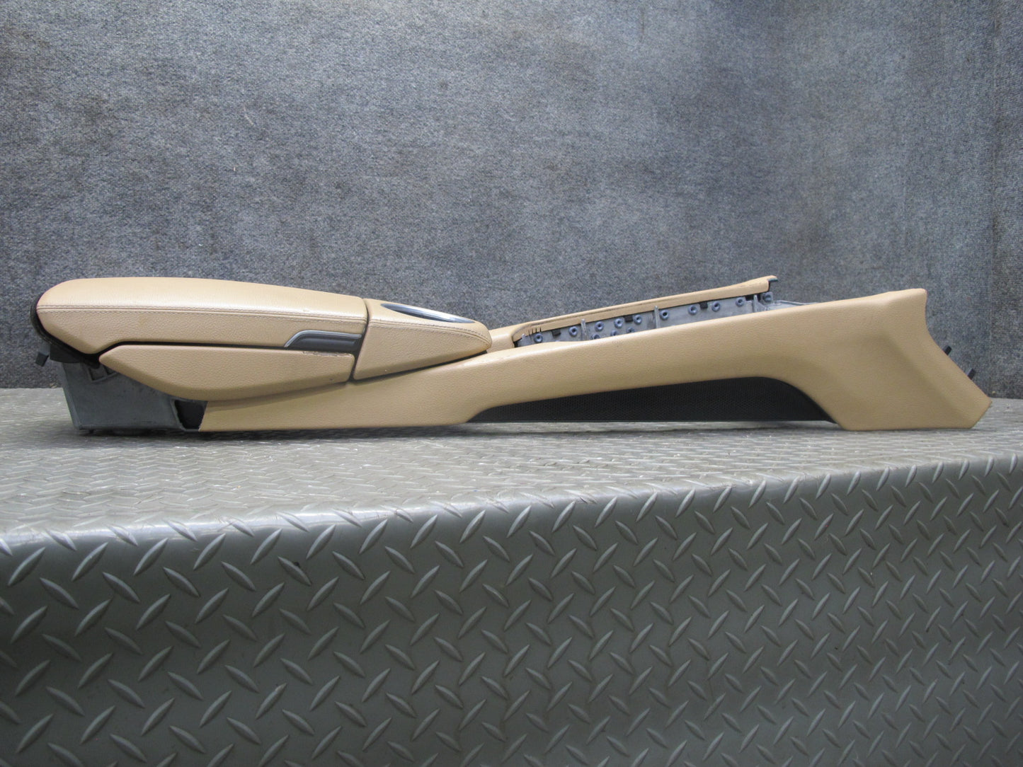 2010-2016 Porsche Panamera 970 Center Console Trim Cover Panel w Armrest