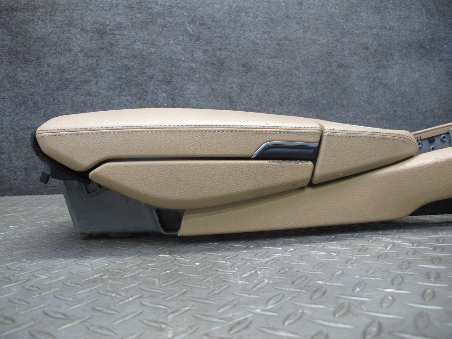2010-2016 Porsche Panamera 970 Center Console Trim Cover Panel w Armrest