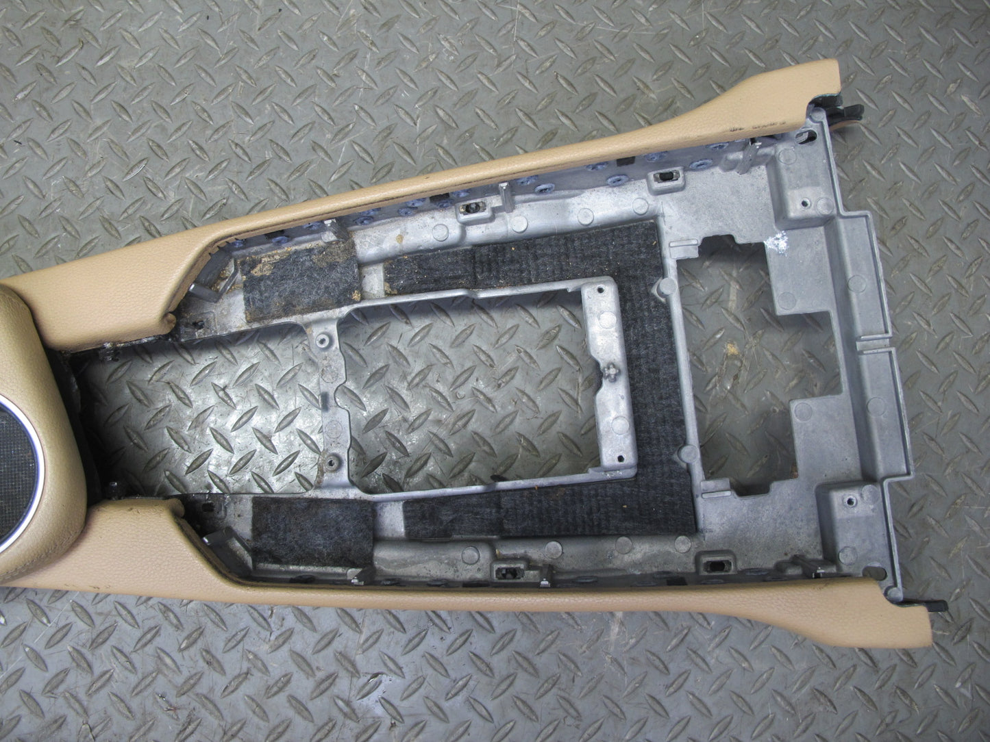 2010-2016 Porsche Panamera 970 Center Console Trim Cover Panel w Armrest