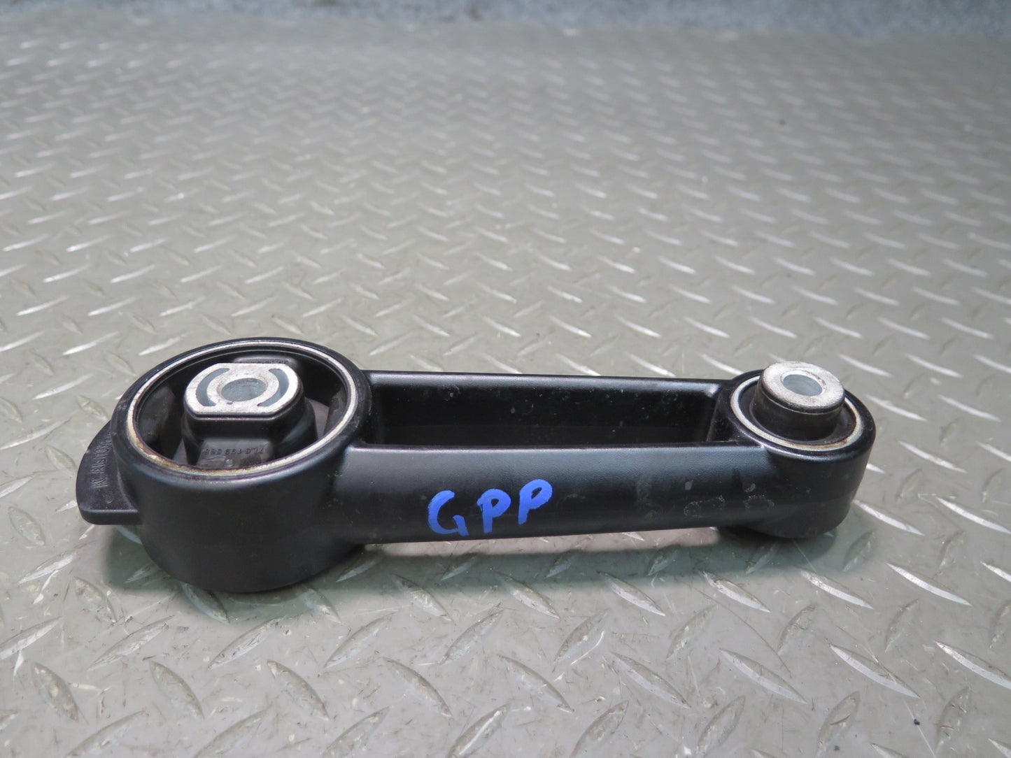 2010-2016 Porsche Panamera 970 Engine Mount Torsion Rod Support 715199331D