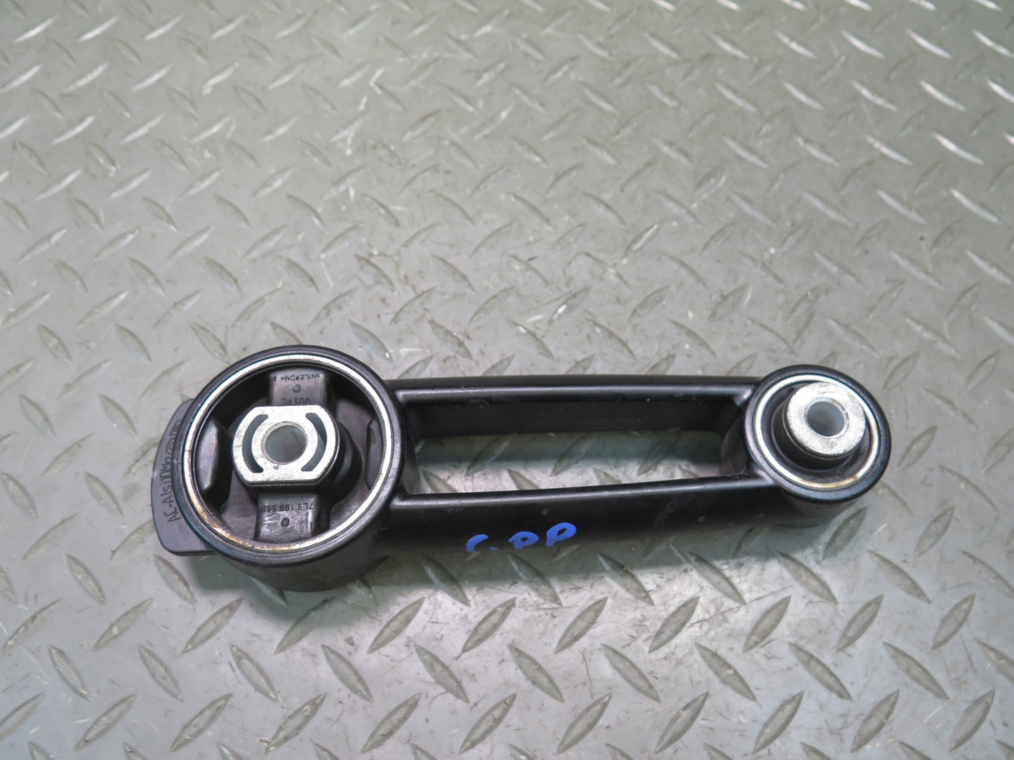 2010-2016 Porsche Panamera 970 Engine Mount Torsion Rod Support 715199331D