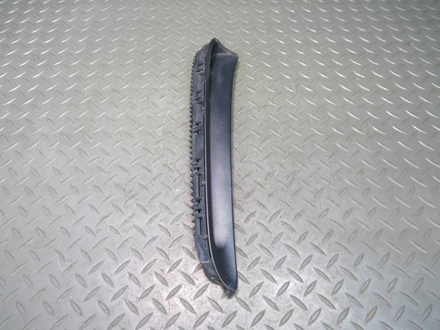 2010-2016 Porsche Panamera 970 Front Left Fender Mount Bracket Support