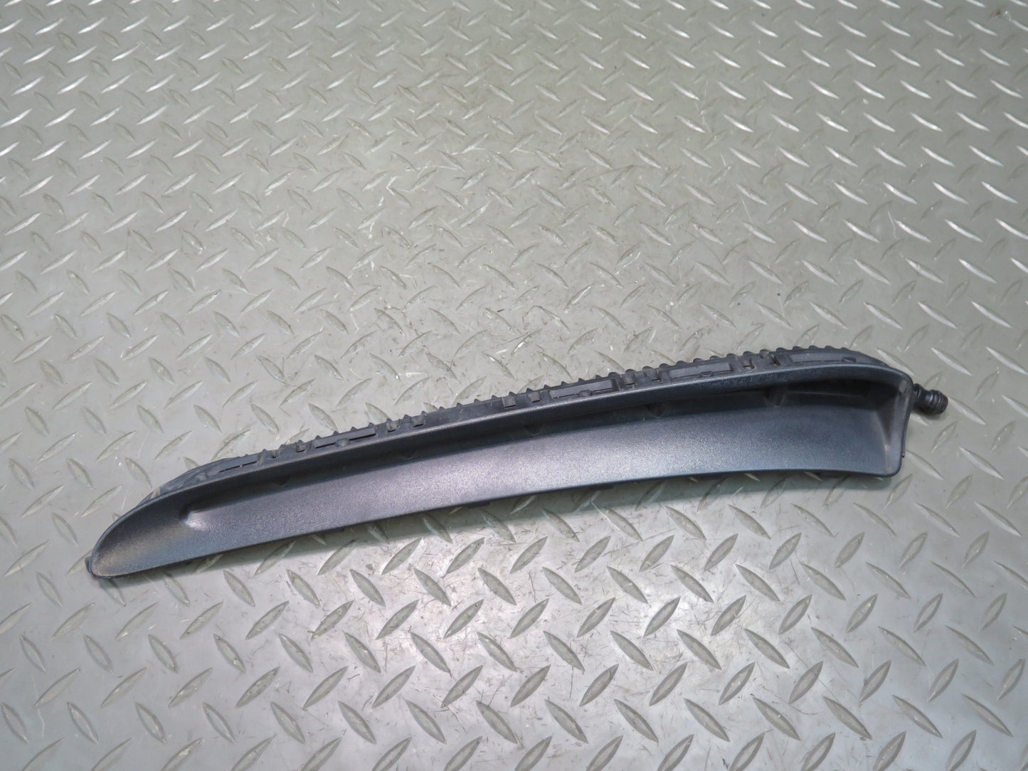 2010-2016 Porsche Panamera 970 Front Left Fender Mount Bracket Support
