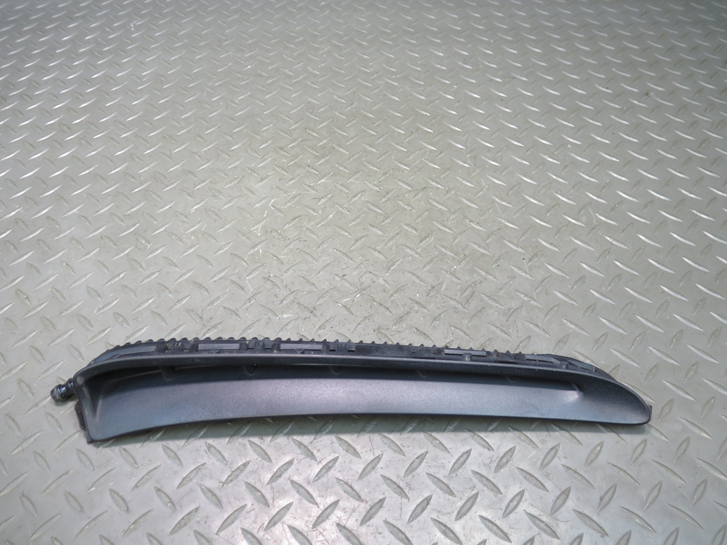 2010-2016 Porsche Panamera 970 Front Right Fender Mount Bracket Support