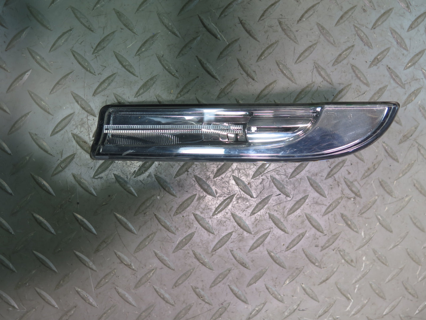 2010-2016 Porsche Panamera 970 Front Left Side Fender Turn Signal Light Lamp