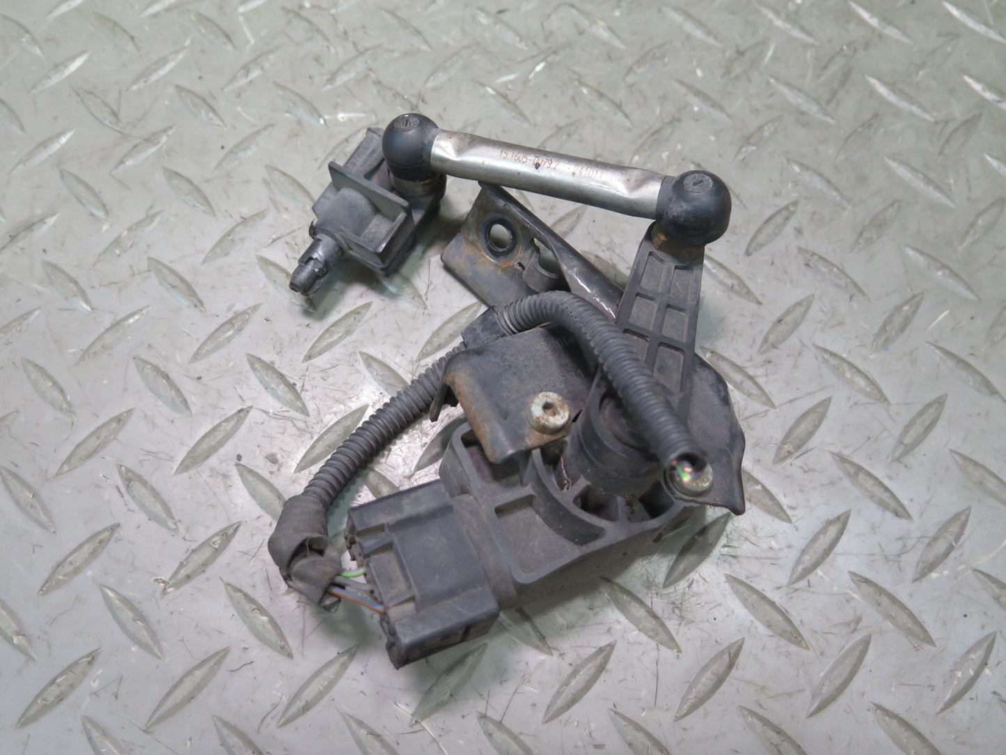 2010-2016 Porsche Panamera 970 Front Left Side Suspension Height Level Sensor
