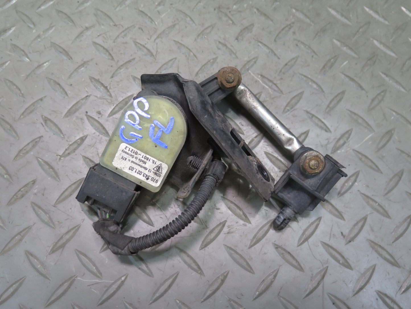 2010-2016 Porsche Panamera 970 Front Left Side Suspension Height Level Sensor