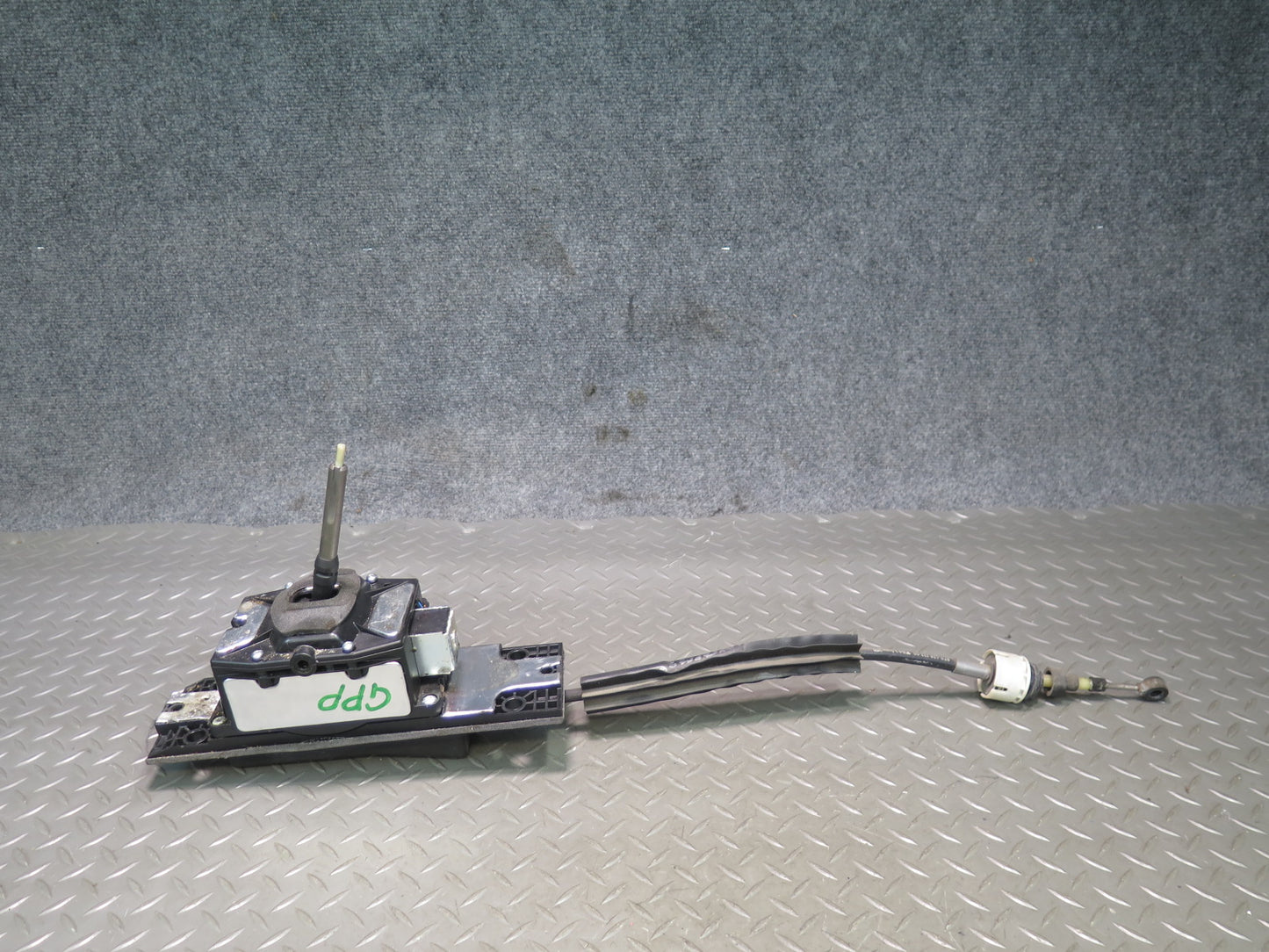 2010-2016 Porsche Panamera 970 A/T Automatic Transmission Shifter w Cable