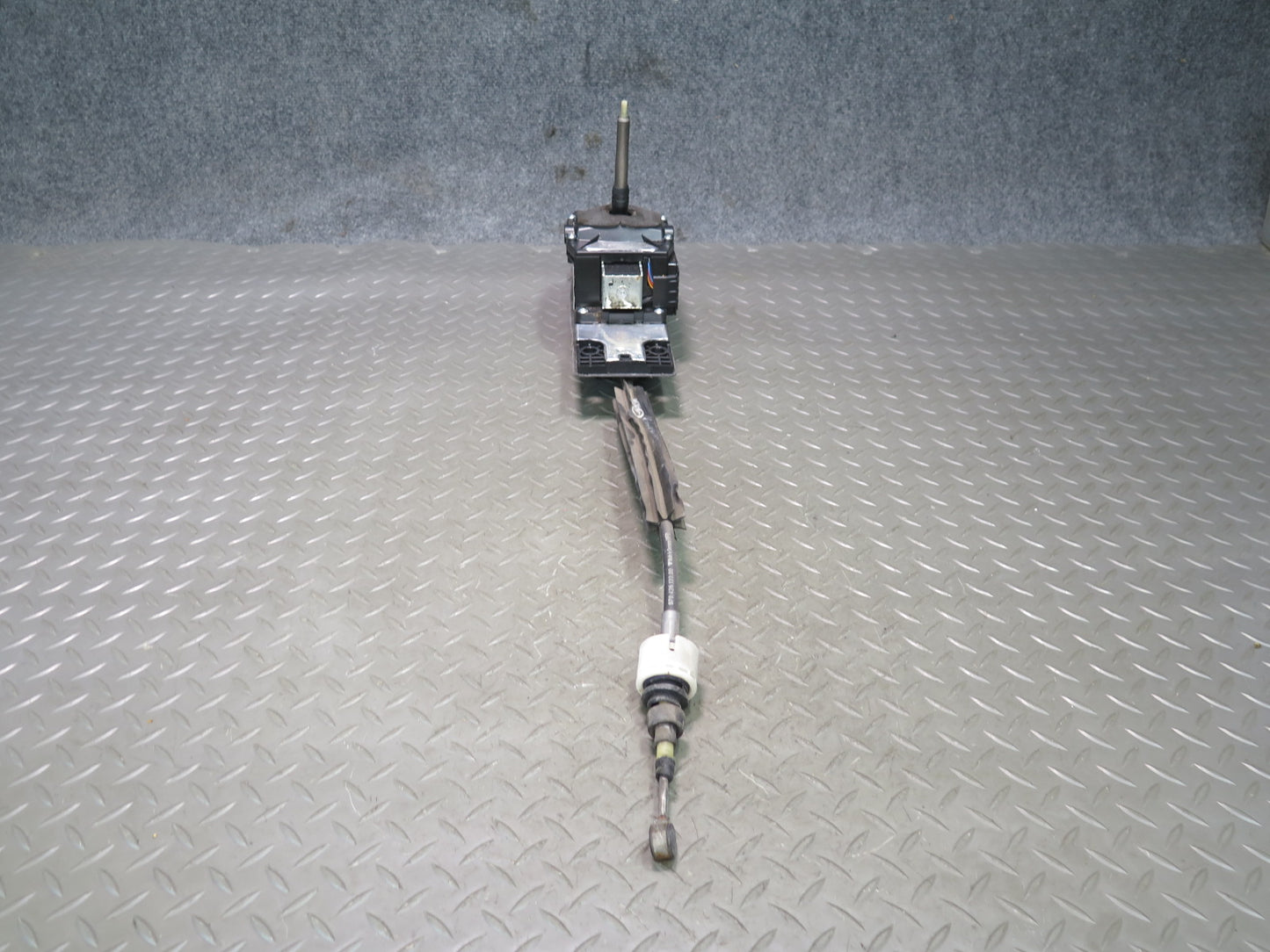 2010-2016 Porsche Panamera 970 A/T Automatic Transmission Shifter w Cable