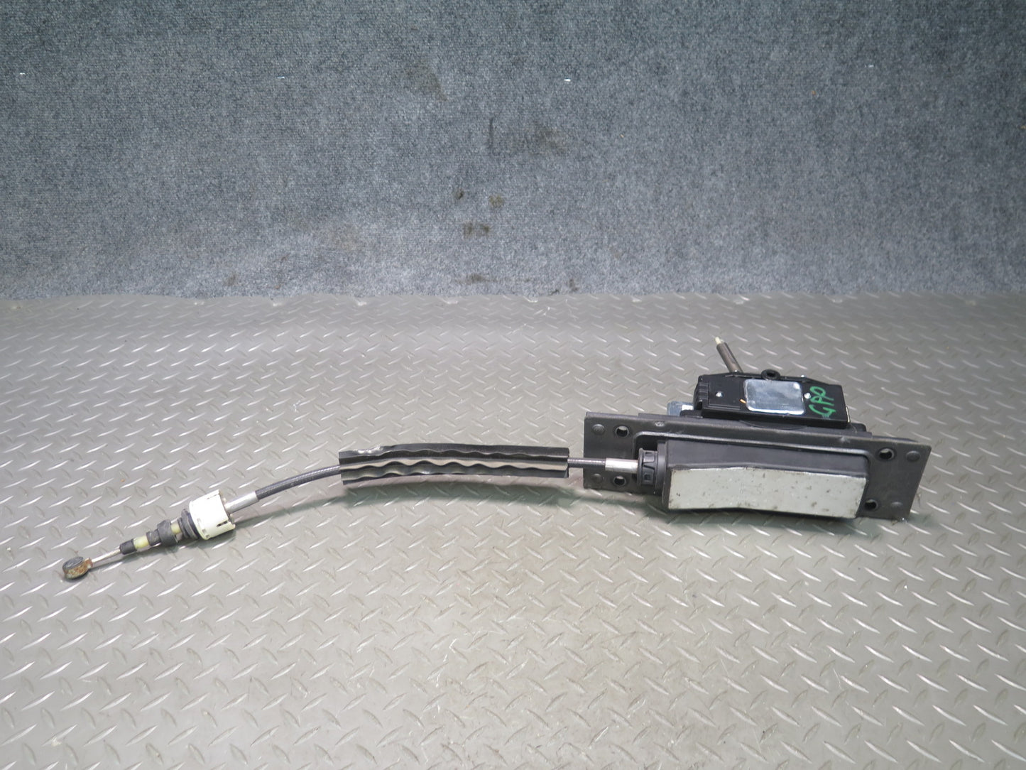 2010-2016 Porsche Panamera 970 A/T Automatic Transmission Shifter w Cable