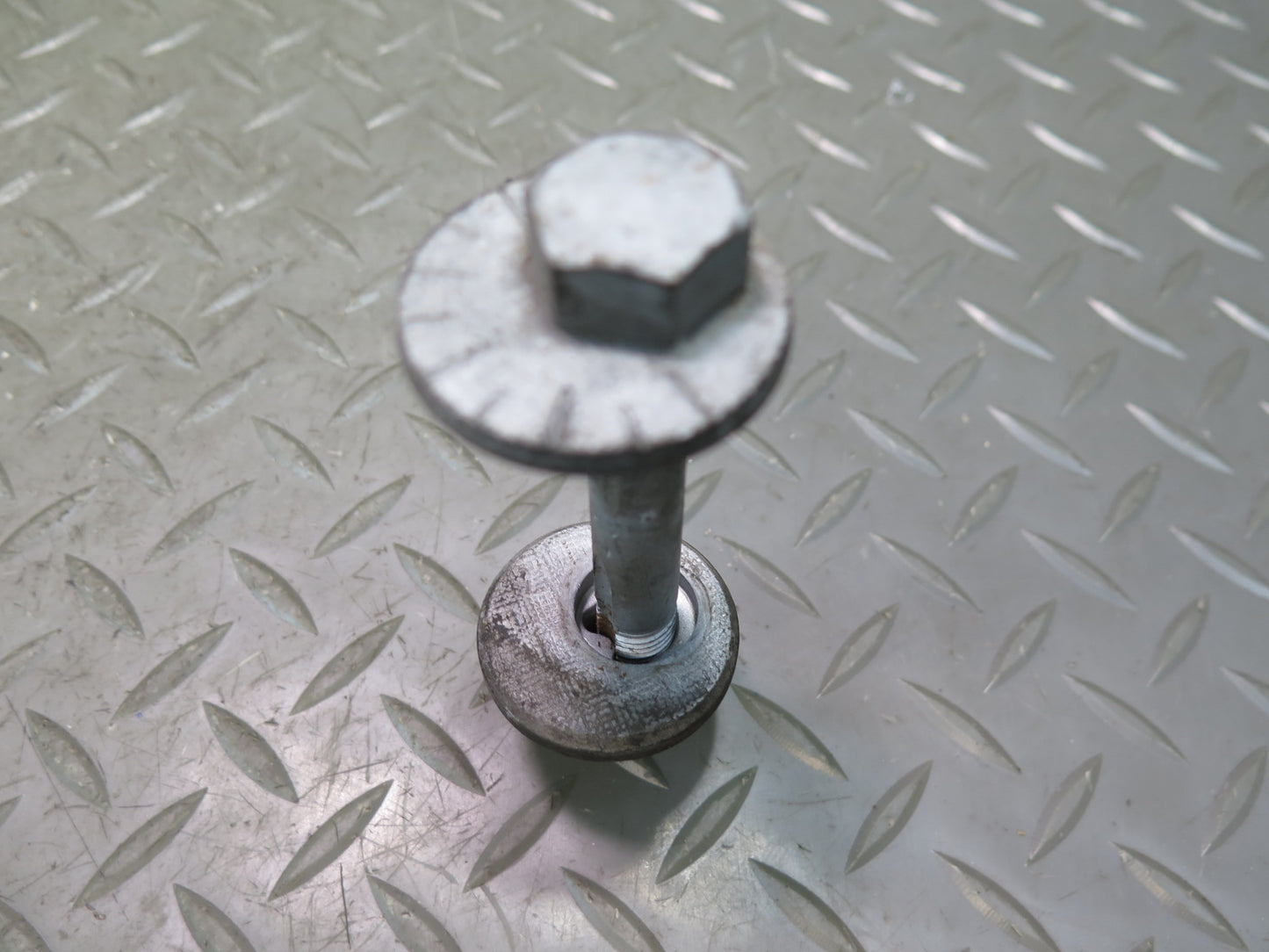 2010-2016 Porsche Panamera 970 Rear Suspension Eccentric Camber Adjust Bolt Set