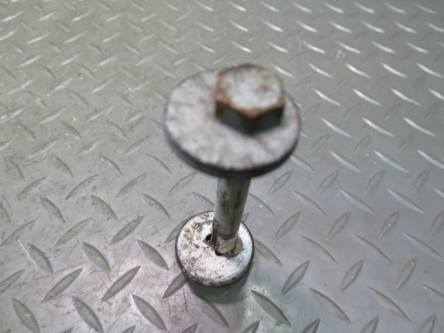 2010-2016 Porsche Panamera 970 Rear Suspension Eccentric Camber Adjust Bolt Set