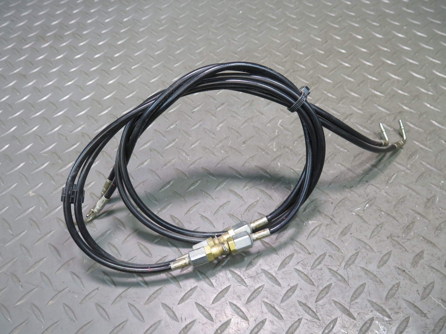 01-06 BMW E46 330ci Convertible Set of 2 TOP Roof Hydraulic Cylinder w Hose OEM