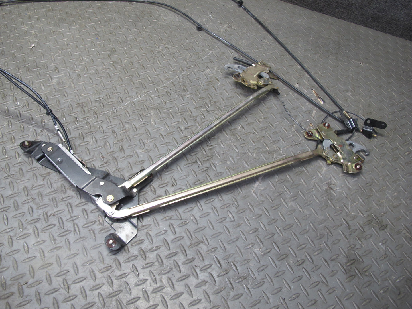 05-11 Mercedes R171 Slk-class Convertible TOP Roof Lock Latch Cable OEM
