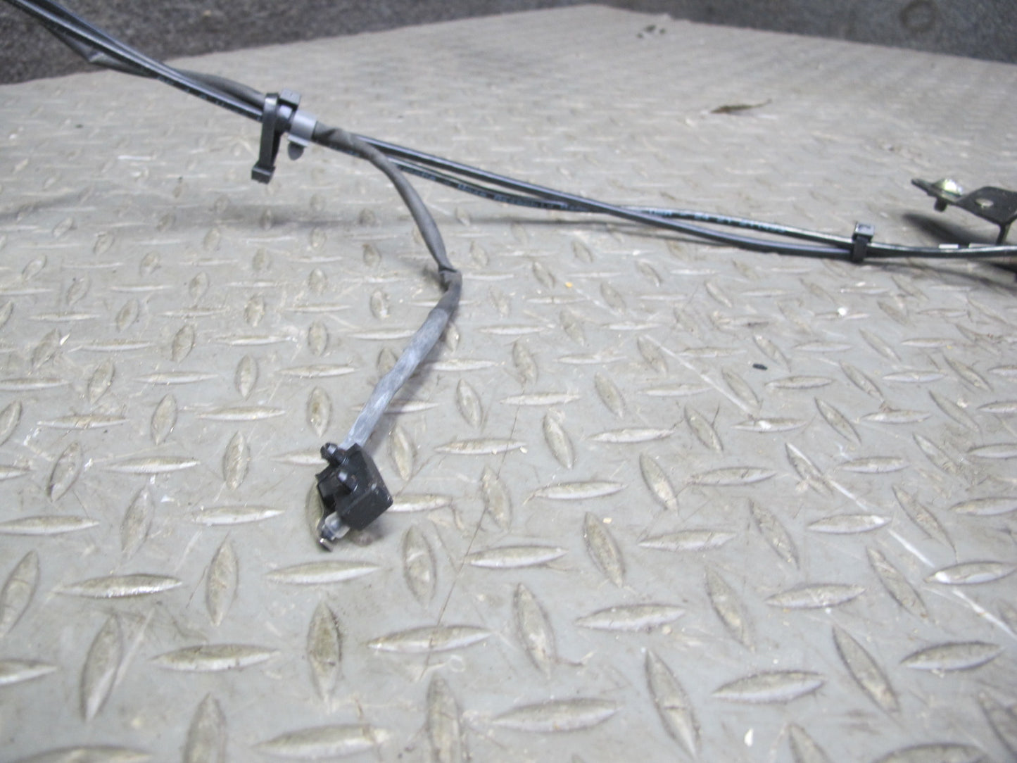 05-11 Mercedes R171 Slk-class Convertible TOP Roof Lock Latch Cable OEM