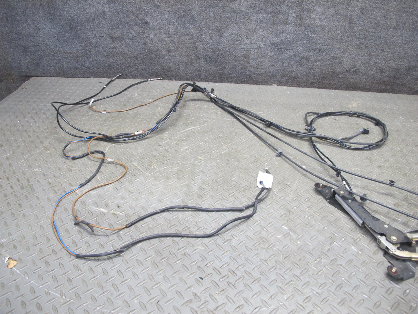 05-11 Mercedes R171 Slk-class Convertible TOP Roof Lock Latch Cable OEM