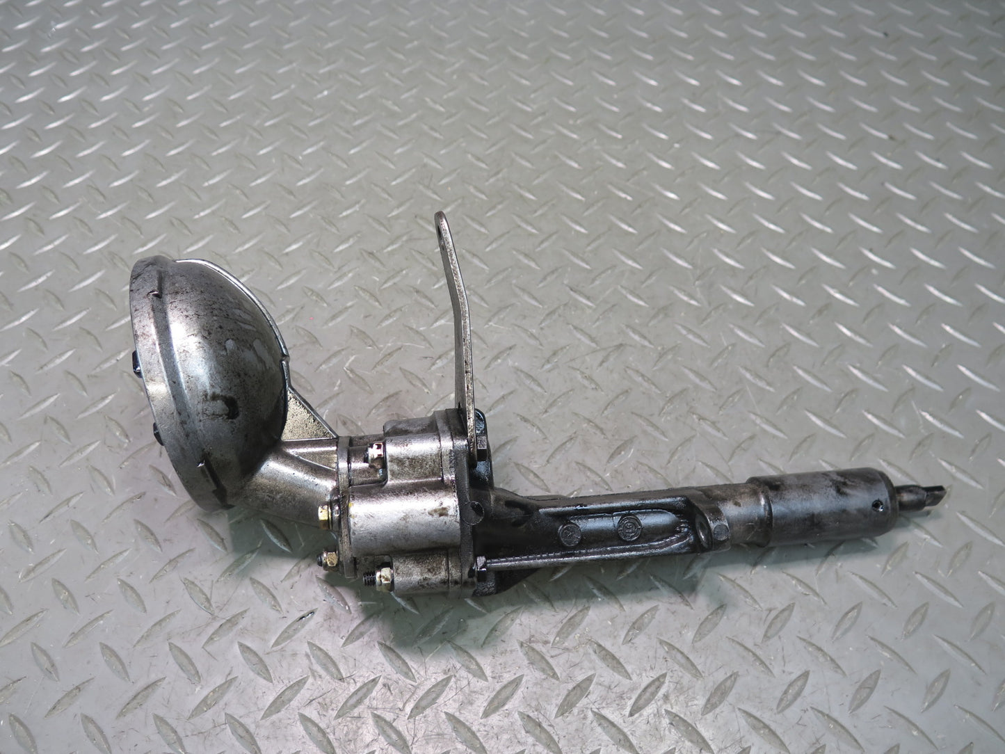 81-83 Mercedes W123 240D 616.912 Diesel Engine Motor Oil Pump 117K Miles OEM