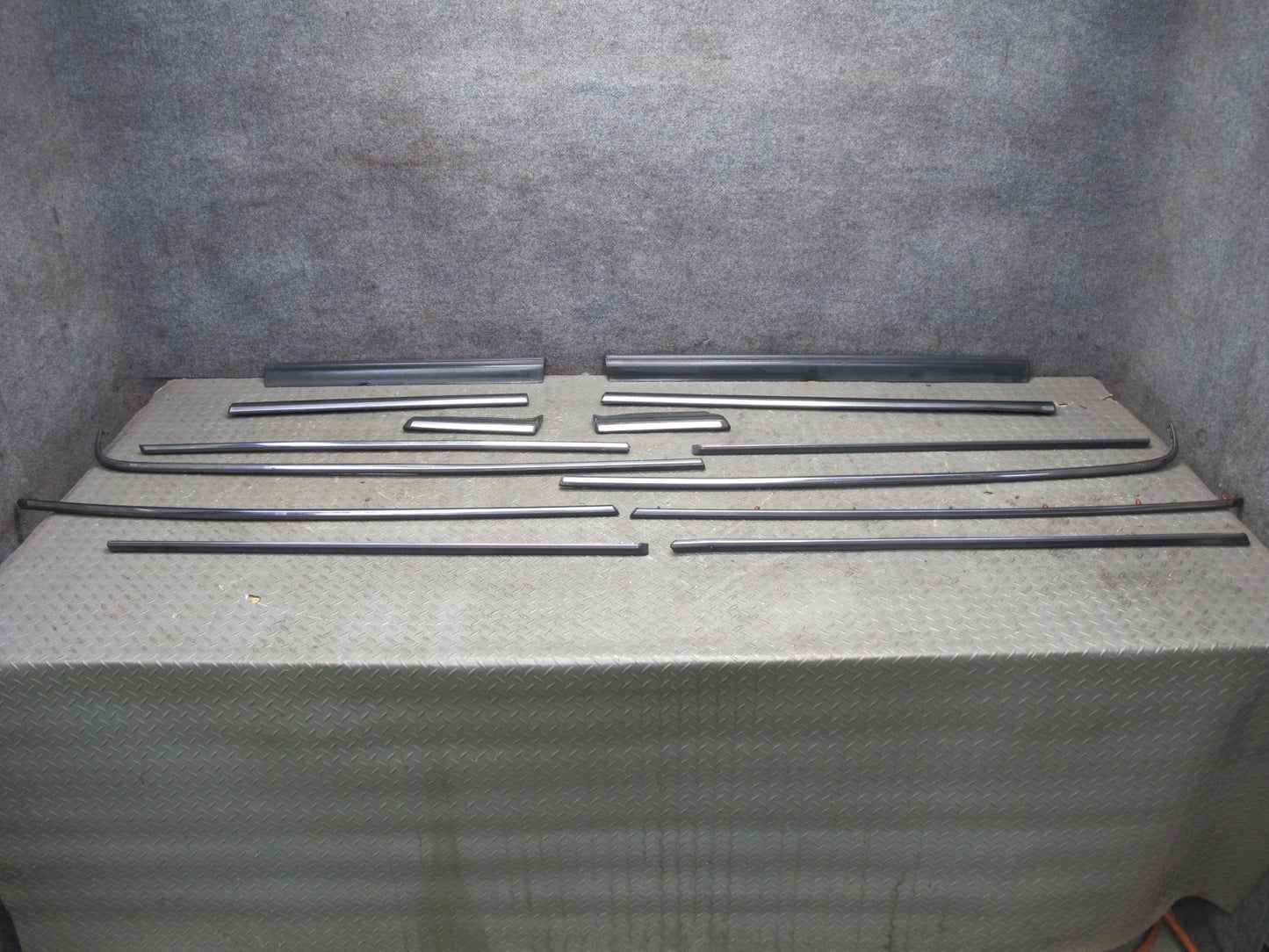 74-83 Mercedes W123 240D Sedan 14pcs Exterior Chrome Trim Cover Molding Set OEM
